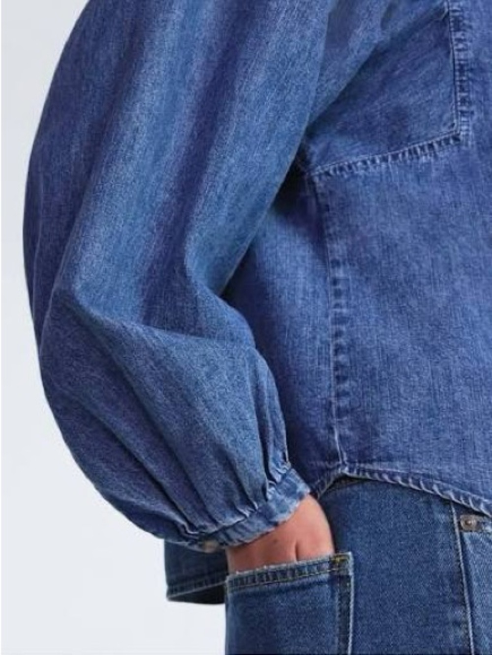 Trending
Scoop Women’s Denim Shirt with 3/4 Length Puff Sleeves, Large - Picture 4 of 11
